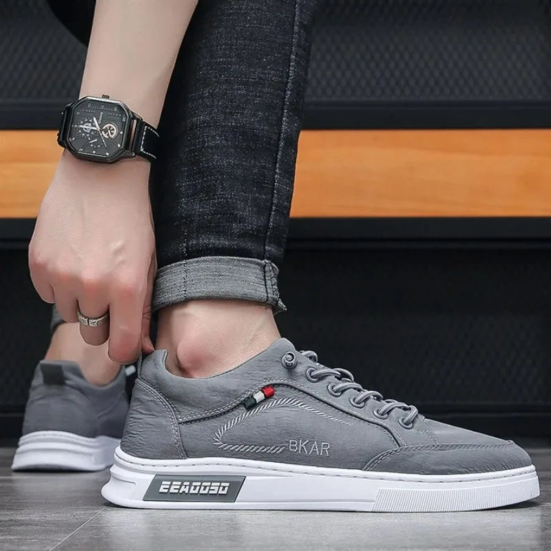 Men Canvas Casual Shoe Fashion Flat Bottom Sneakers High End Designer Platform Shoes for Man Comfort Walking Shoe Zapatos Hombre